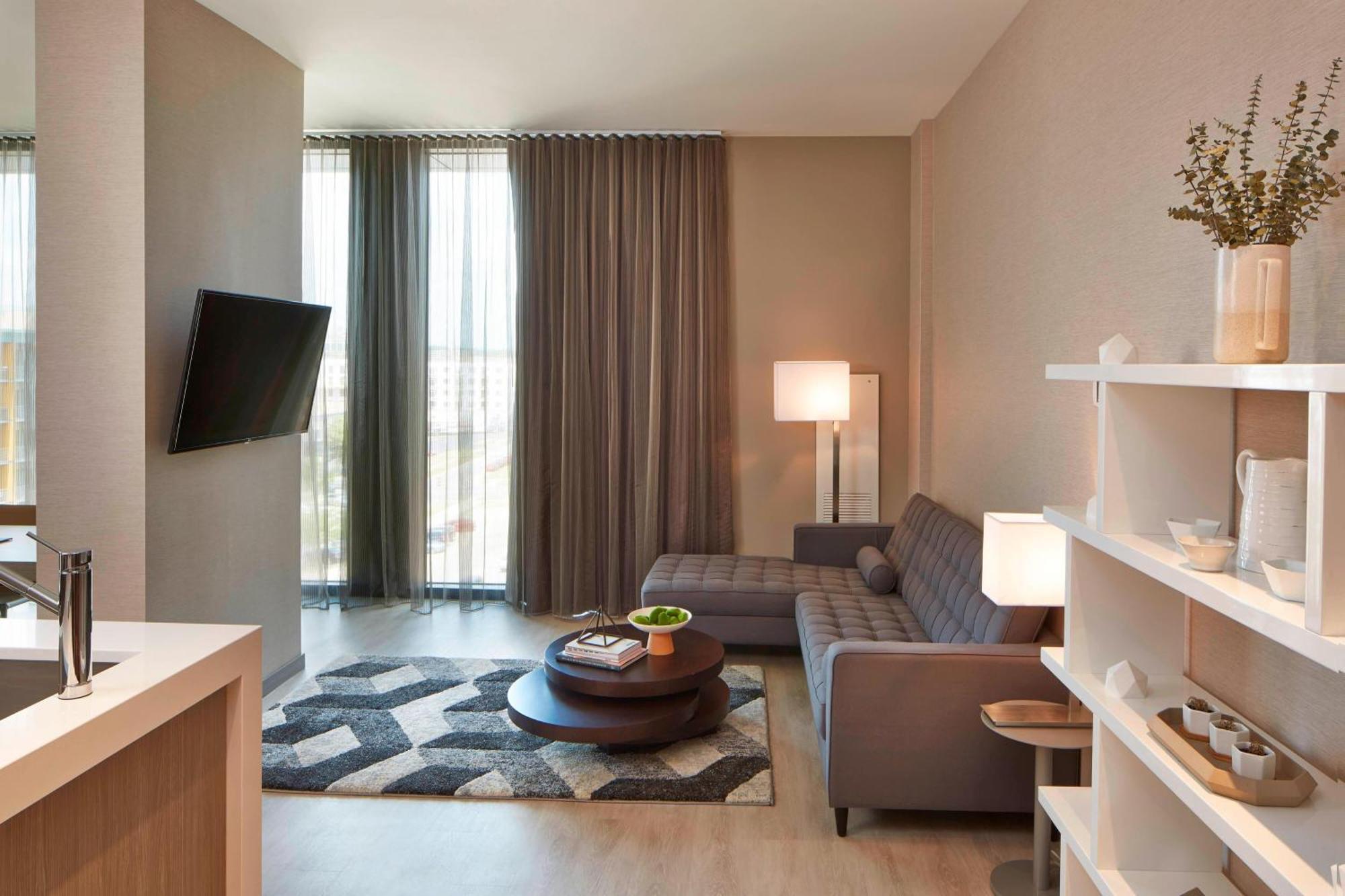 Ac Hotel By Marriott Des Moines East Village Экстерьер фото