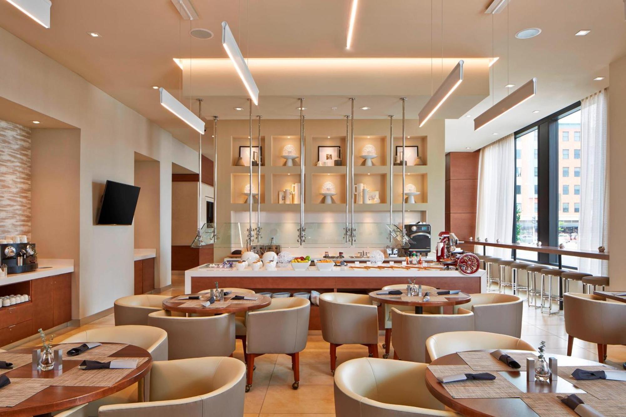 Ac Hotel By Marriott Des Moines East Village Экстерьер фото